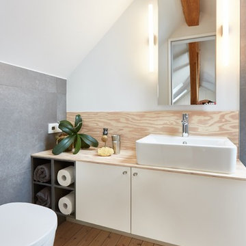 Mini Duschbad unterm Dach