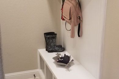 Entryway - entryway idea in Dallas