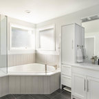 Camino Real Residence - Modern - Bathroom - Tampa - by April Balliette