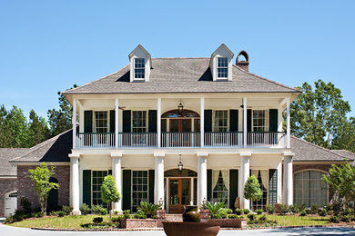 Elegant exterior home photo in New Orleans
