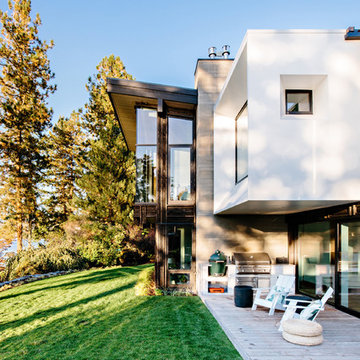 Kalamalka Lake Home