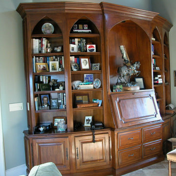 Built-in writing desk