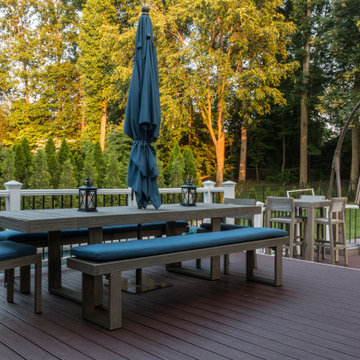 Elegant Pool & Entertaining Deck