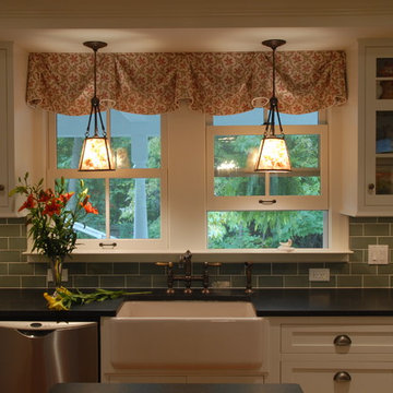 Glenwood Springs - Lakefront Cottage