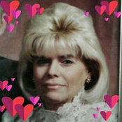 Nancy Rialss foto