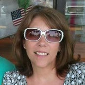 Deborah Lynchs foto