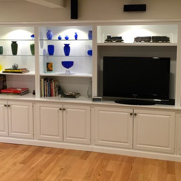 Custom Wall Units & Mantles