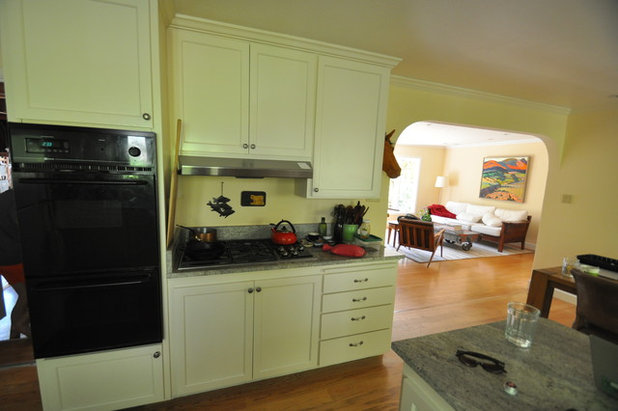 Midcentury  by Craig O'Connell Architecture