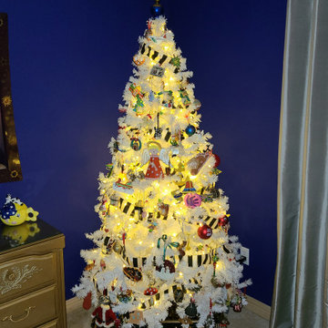 Sentimental, Year-Round Christmas Tree