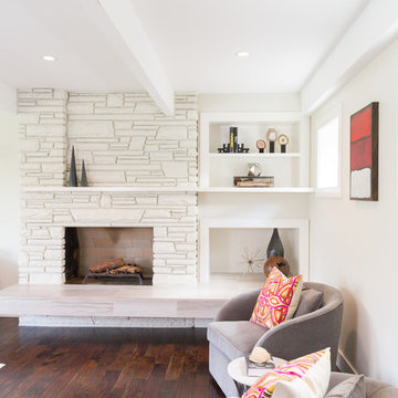 Yarrow Point: Modern Great Room