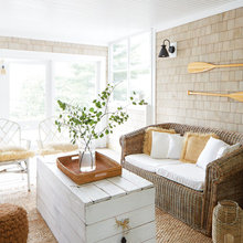 SCREENED-IN PORCH - Lake