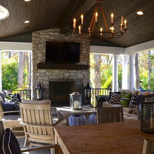Screened in porch