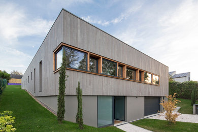 Cette photo montre une façade de maison tendance.