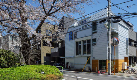 スキップフロアを中心に家族がつながる、建坪10坪の家