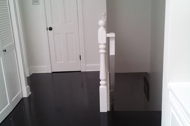 Example of a transitional hallway design in Los Angeles