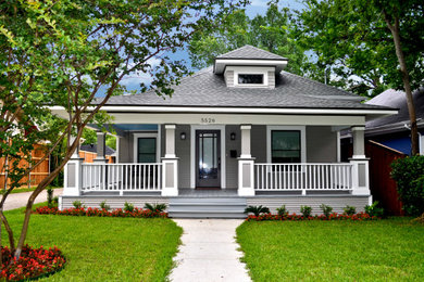 Inspiration for a craftsman home design remodel in Dallas