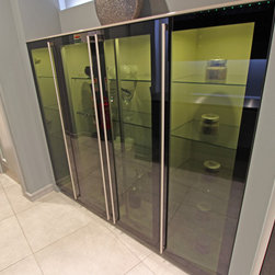 Glass fronted kitchen storage - Kitchen Cabinetry