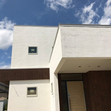 丸柱と吹き抜けの家