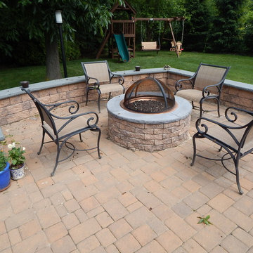 YEAR-ROUND DECK