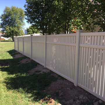 CertainTeed Bufftech Vinyl Fence