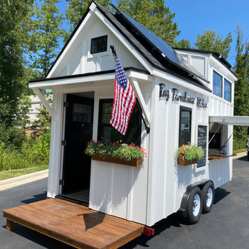 Tiny Farmhouse Kitchen