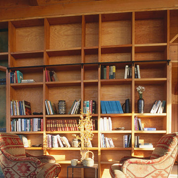 Oregon Coast House: Exposed Framing