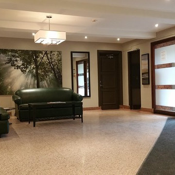 Lobby - Cote des Neiges, QC