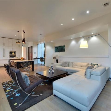 Modern Residence-Imperia White Oak