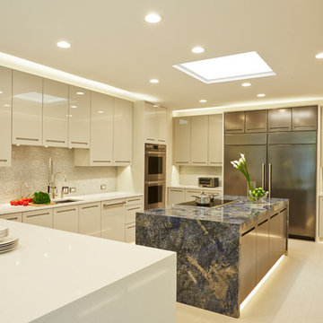 High Gloss Northbrook Kitchen