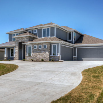 1.5-story custom Brandenburg - modern finishes