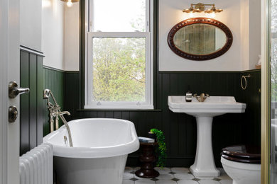 Classic bathroom in London.