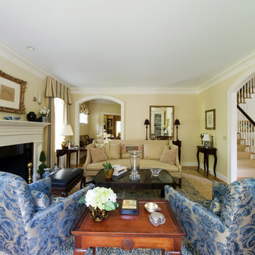 Family Rooms & Living Spaces