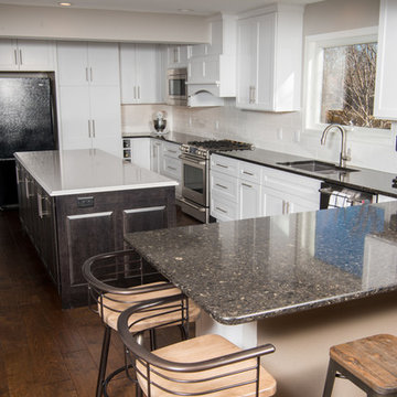 White & Black Kitchen