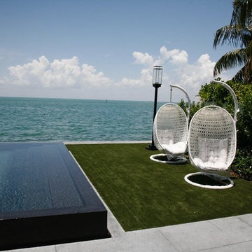 Backyard Landscapes with Artificial Grass