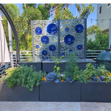 Herb garden & outdoor cooking area