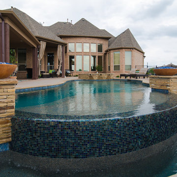 Pool Designs & Outdoor Spaces