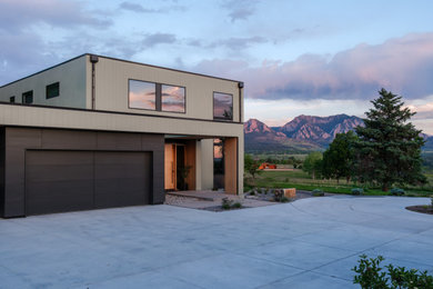 Trendy exterior home photo
