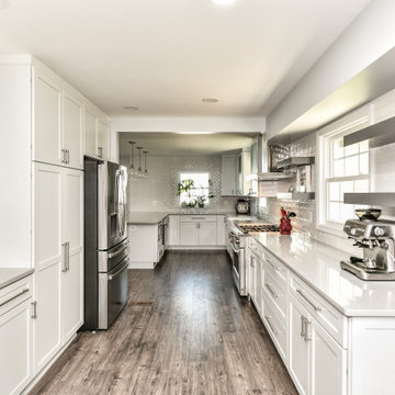 Fairfax Galley style Kitchen w/ Peninsula