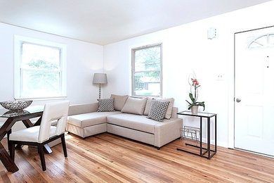 Entryway - contemporary entryway idea in DC Metro