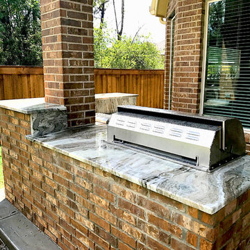 Outdoor Kitchen & Patio