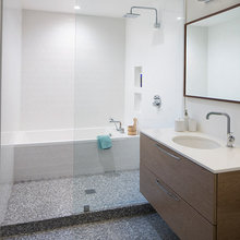 Oyster Pond Bathroom