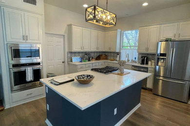 Mountain style kitchen photo in Austin