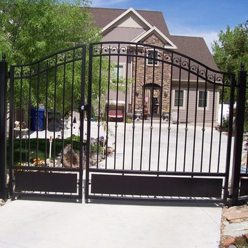Robin Driveway Gate