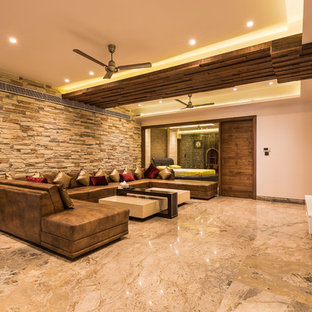 Idéer för att renovera ett stort funkis separat vardagsrum, med ett finrum, marmorgolv, en väggmonterad TV och brunt golv