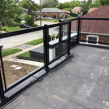 Aluminum and Glass Railings - 102