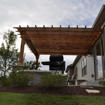Yorkville - Pergola with Seat Wall & Driveway Borders