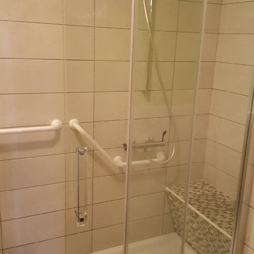 Douche Italienne avec barre d'appui