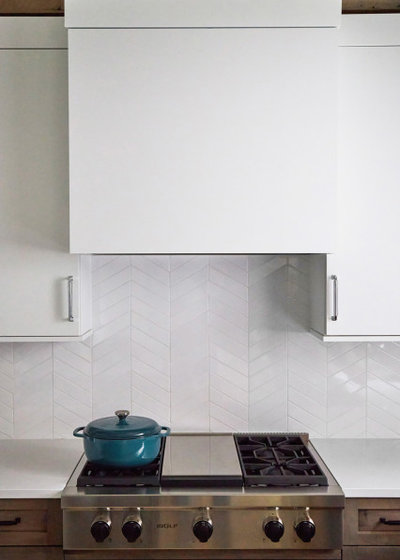 Transitional Kitchen by Kitchen Design Partners, Inc.