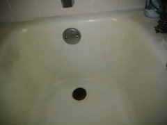 Bleach Stains On Bathtub, Why Does Bleach Turn My Bathtub Brown