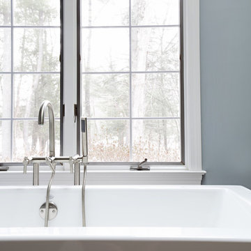 Contemporary Styling of tub fill and handshower